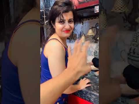 Biwi mili esi jo ladai karti hai roz
