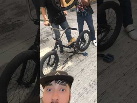 No me esperaba esto 😅🤣 #bmx