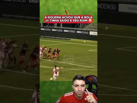 A GOLEIRA PENSOU QUE A BOLA TINHA SAÍDO E SE DEU MAL! #futebol #futbol #football #futeball