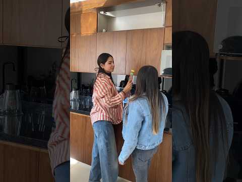 Como CUANDO aún así AYUDAS a tu AMIGA@seleneguzmanh #shorts