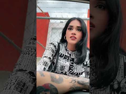No puedo creer que cayó en esta broma 😂