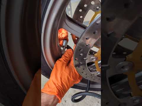 battery change on a Ducati #mechanic #repair #motorcycle #bike #ducati #battery #diy #motorbike