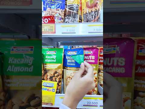 Cari bungkus jajan di indomaret #shorts