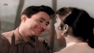 मोहम्मद रफ़ी और आशा भोसले की सुरीली जोड़ी में बसा ममता से भरा गीत - Dev Anand, Sadhana
