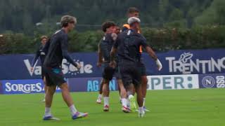 🔊 SENTITE le indicazioni di Antonio CONTE durante l’allenamento del NAPOLI a DIMARO 🔥