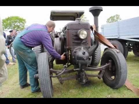 Lanz Bulldog mit Steinbrecher in Brokstedt 2015