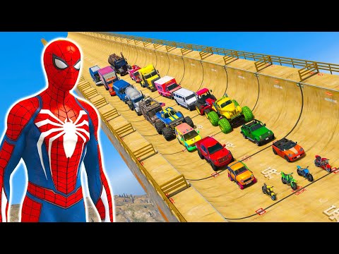 GTA V mcqueen desafío de mega rampa de carreras de acrobacias en autos y bicicletas