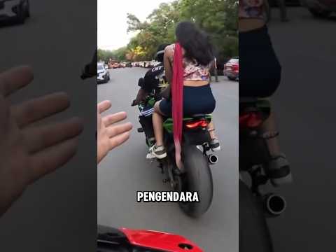 Gara-gara Syal Nyangkut di Roda #reaction #fyp #syal #motovlog #shorts #viralshort