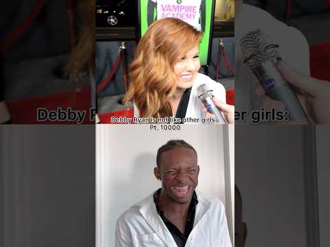 Debby Ryan is quirky 😝