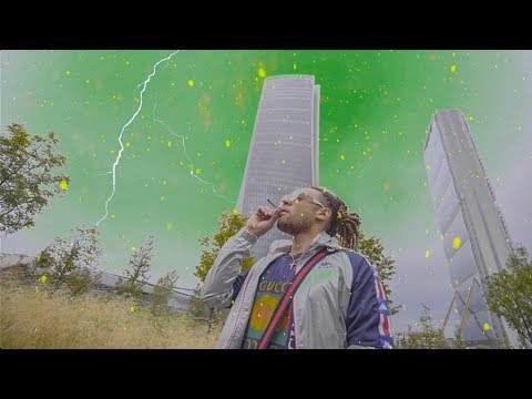MAMBOLOSCO FEAT. EDO FENDI - GUARDA COME FLEXO (Prod. NΛRDI)