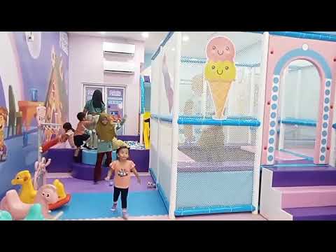 MOMOLAND 2