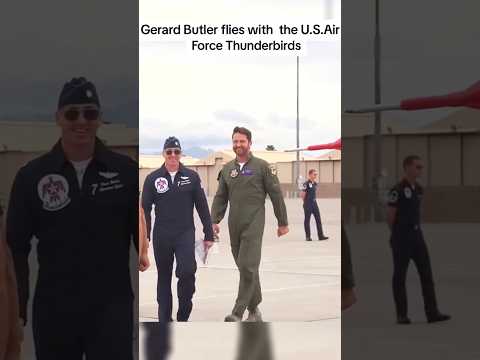 Gerard Butler flies with the U.S.Air Force Thunderbirds #pilot #thunderbird #airforce #us #aircraft