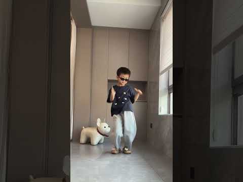 #hiphop 🤣The main point is casual, don’t just stand there, jump up！🤔#dancingbaby #dance #cute
