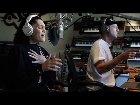 Jessie-J--The-Making-of-I-Want-Love-(In-The-Studio-with-Ryan