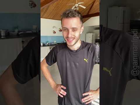 Ele ganhou muito dinheiro fazendo isso com os amigos