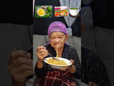 Great Grandmother👵Eating Food  Emoji Challenge🥭🍜🍵#eatingemojichallenge #makan #food #shorts