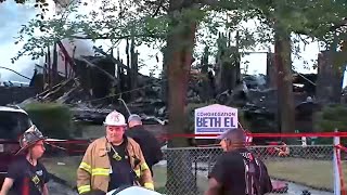 Fire destroys NJ synagogue; rabbi and family escape safely