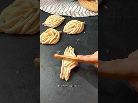 Unique samosa folding technique #cooking #ramadan #samosa #technique #trendingshorts #shorts