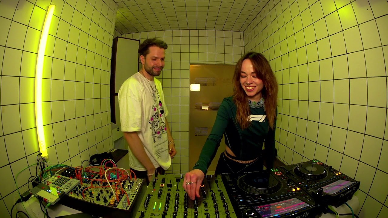 VECHORNYTSI x ОЧІ – Kotyk Murkotyk (HYBRID) | HÖR – November 1 / 2025