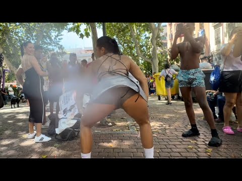 ”¡ Imposible  No Mirar! El Arte de Bailar en PUENTE DE VALLECAS  Te Dejará Loco”  SALSA l DEMBOW l