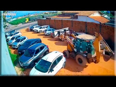 Olha o que o operador dessa máquina fez e depois fugiu!