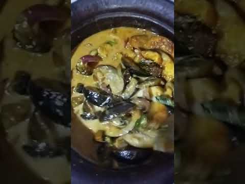 Blue Bols Eggplant Curry (නිල් බෝල බටු වෑන්ජනය)
