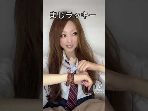 カバンの中身のほんの一部だぜ…(゜▽゜) #shorts