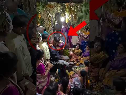 పెళ్ళంటే చంపే భార్యలే కాదు ప్రేమించే వాళ్ళు కూడా ఉంటారు మామా.. | #wifeandhusbandrelationship #shorts