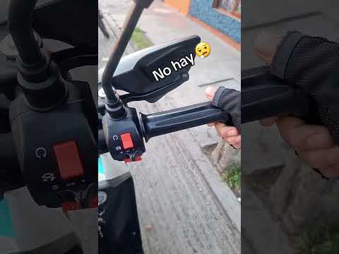 Esta la moto prendida pero no hay run run, los papás siempre resuelven ☺️👍👍😉 #motocicleta #biker