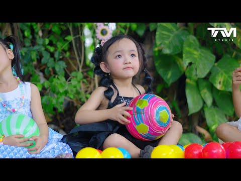 Liên Khúc Nhạc Thiếu Nhi Sôi Động Bóng Tròn To Tròn Tròn Tròn To