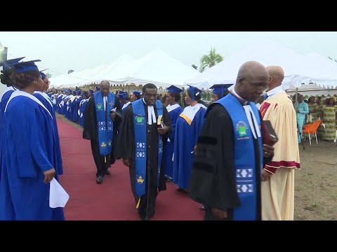 l'Église Méthodiste d'Akradio prie pour la paix en Cote d'Ivoire