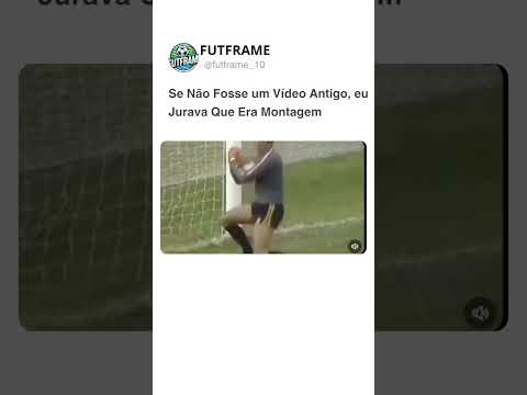 Se não fosse um vídeo antigo, eu jurava que era montagem! #futebol #soccer #shorts #futebolarte