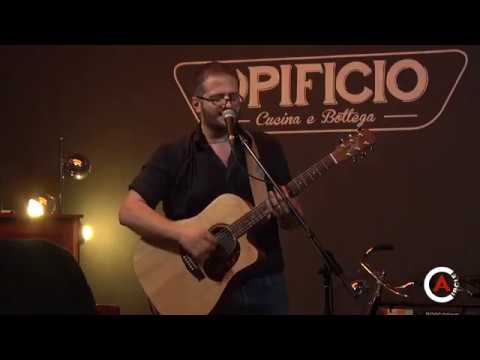 Andrea Caniato One man band