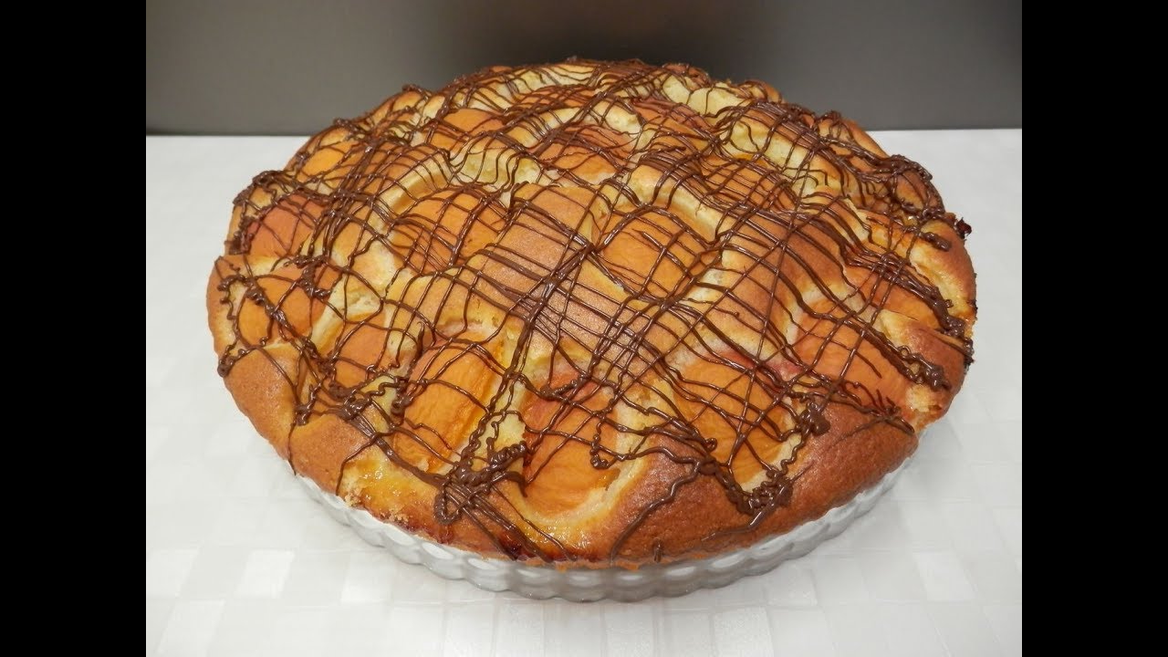 Пирог на сметане с абрикосами / простой и быстрый рецепт пирога