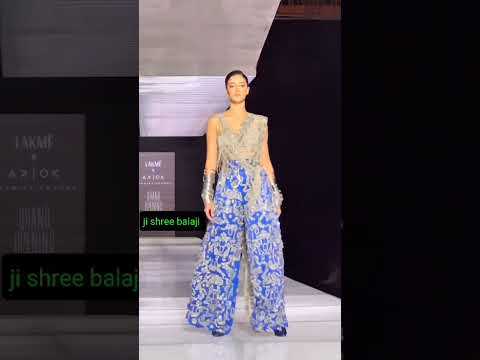 देखो कैसे disha पटानी ramp walk मे जीती