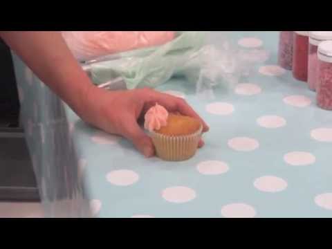 Cake International - Cupcake Ideas - Cake Decorating...