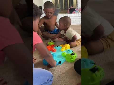 Hungry Hungry Hippos goes crazy #FatherhoodBreakdown #Shorts