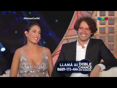 El elenco de Moisés en el living de Susana - Susana Giménez