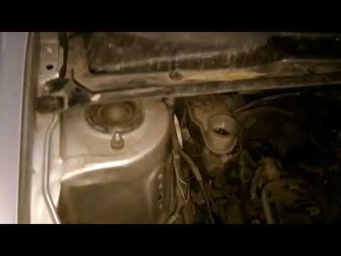 Замена передних тормозных колодок Toyota vitz