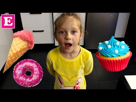 Ева и Песенка про Вредные Сладости  Johny Johny Yes Papa