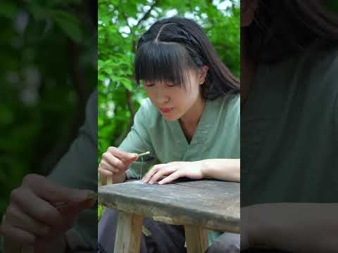 Traditional Chinese Mother-of-Pearl Inlaid Chess – From Lacquer to Carved Shell#handmade #handcraft