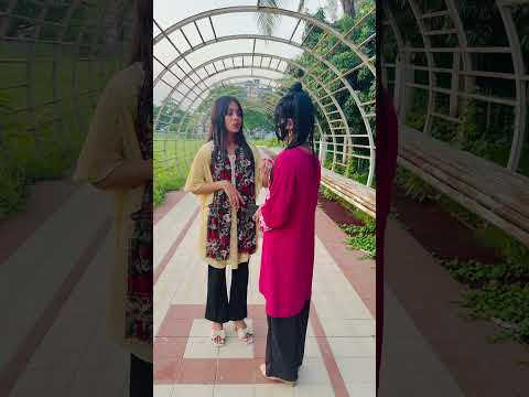 রাস্তাই যখন কোন মেয়ের সাথে ধাক্কা লাগে 😱🤣 #funny #comedyfilms #foryou