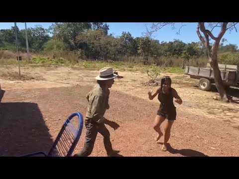 TIRINGA DIZ A VANESSA QUE ELA VAI MORRER PELA BOCA QUE NEM PEIXE