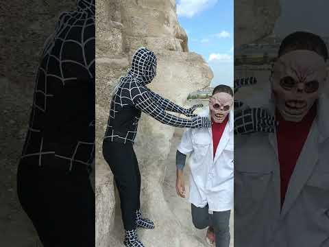 سبايدر مان ضد الزومبي 😄|| Spidrman Pranks