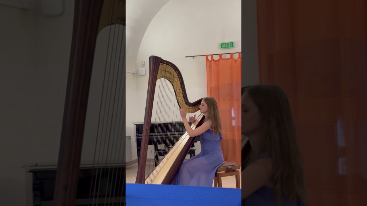 Martina Natuzzi Arpista
