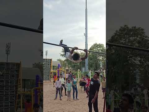 public reaction on calisthenics freestyle #calisthenics #freestyle #publicreaction #strength