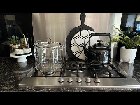 How to Style Your Old Stove Top - Decorate With Me!