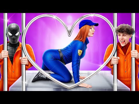 I Fell In Love with Spider-man! Spider-man vs Vampire in Jail!