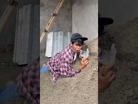 Kirim makanan untuk syengkuh yg lagi kuli
