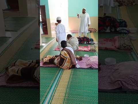 उठाने का सुन्नत तरीका👌 #ytshorts #shortsfeed #trending #islamic #naat#viralshorts#shortsviral#reels